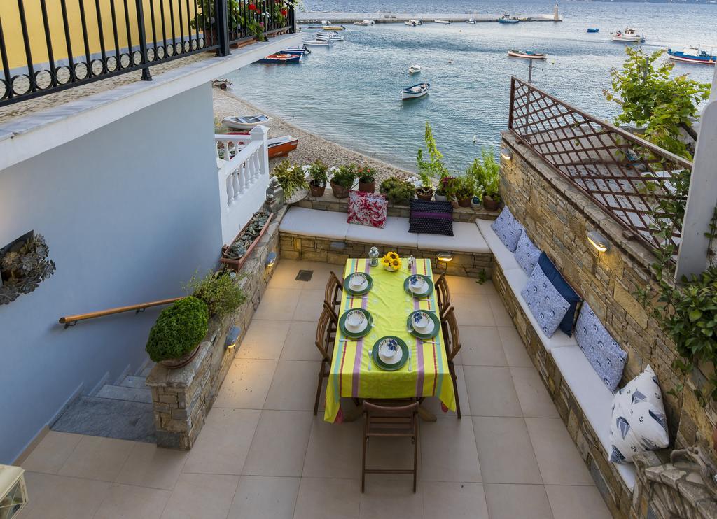 Eftopia Beachfront 2-Bedrooms Apartment Kokkári Eksteriør bilde