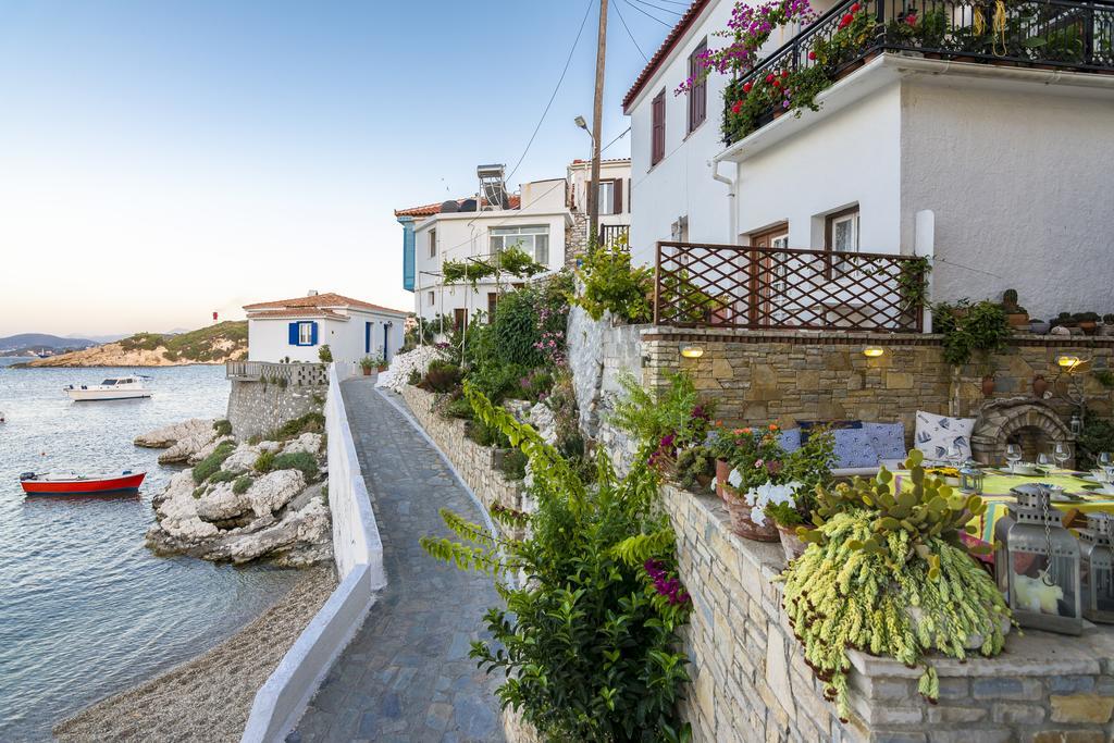 Eftopia Beachfront 2-Bedrooms Apartment Kokkári Eksteriør bilde